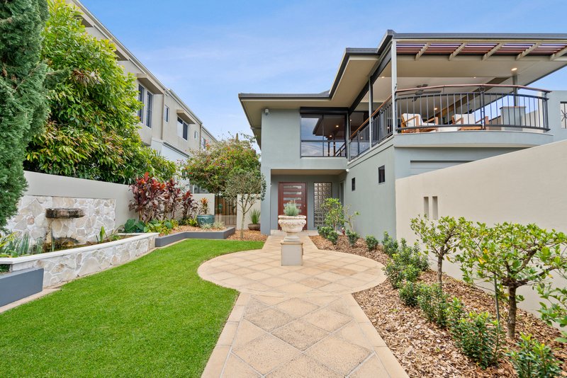 Photo - 37 Esplanade , Yeronga QLD 4104 - Image 1