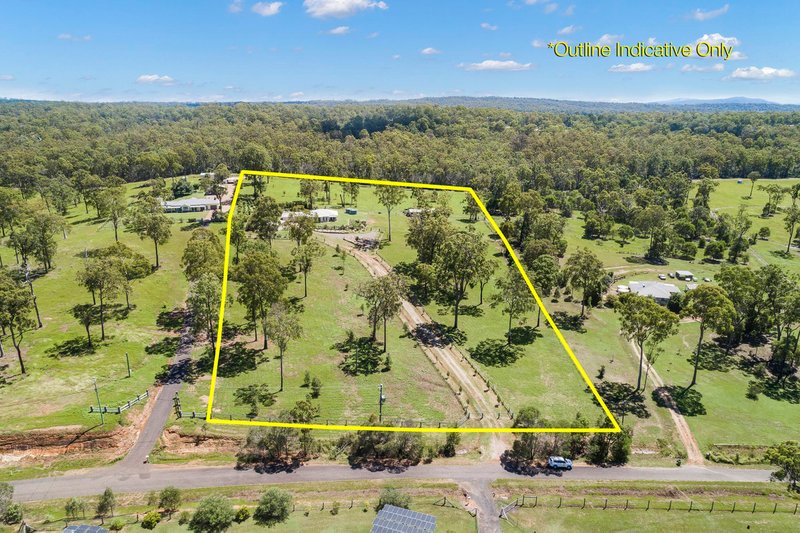 Photo - 37 Essex Court, Mount Hallen QLD 4312 - Image 2