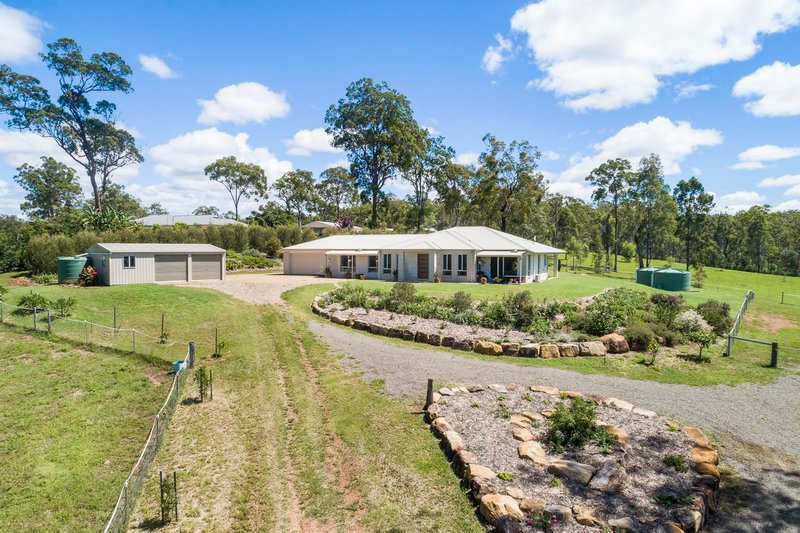 Photo - 37 Essex Court, Mount Hallen QLD 4312 - Image 4