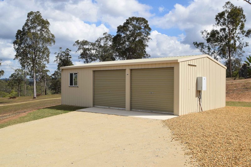 Photo - 37 Essex Court, Mount Hallen QLD 4312 - Image 3