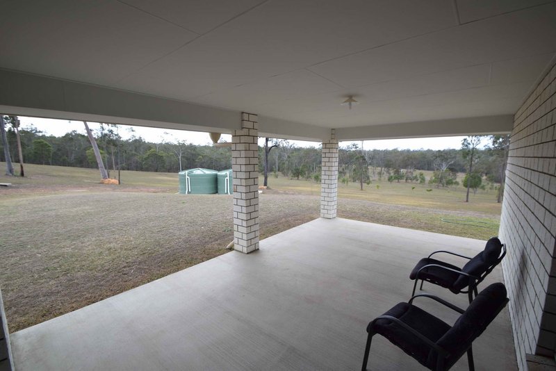 Photo - 37 Essex Court, Mount Hallen QLD 4312 - Image 4