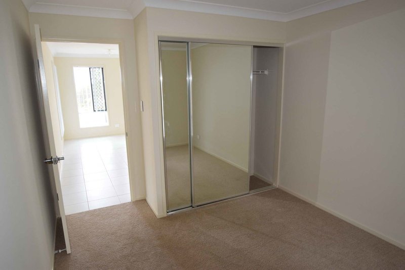 Photo - 37 Essex Court, Mount Hallen QLD 4312 - Image 7