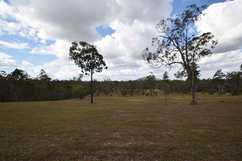 Photo - 37 Essex Court, Mount Hallen QLD 4312 - Image 12