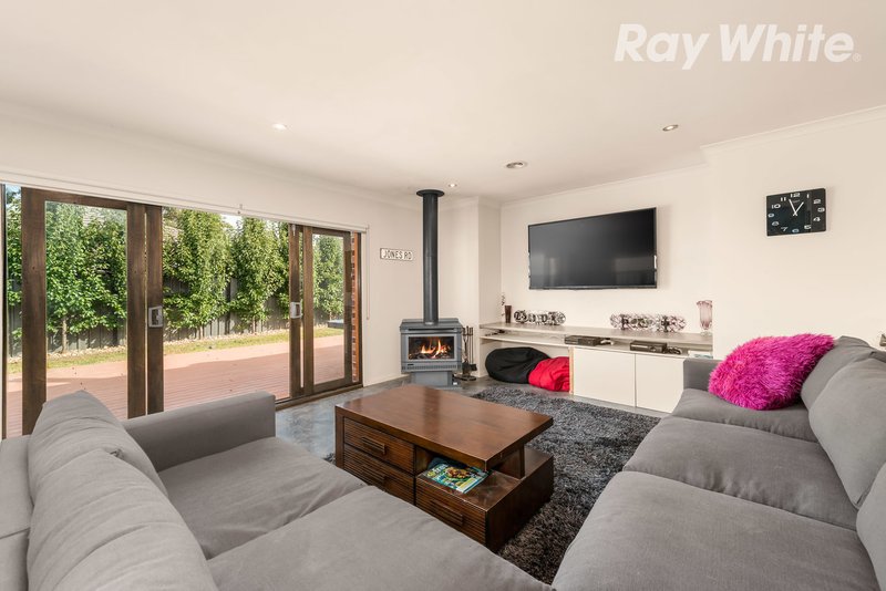 Photo - 37 Everard Road, Mernda VIC 3754 - Image 5