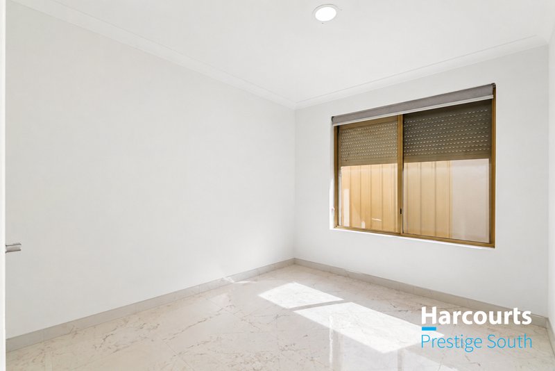Photo - 37 Expedition Drive, Thornlie WA 6108 - Image 15