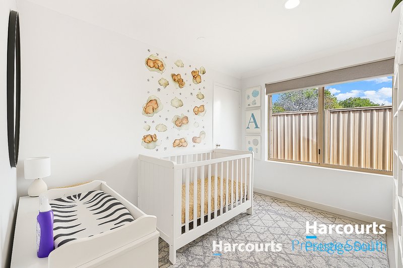 Photo - 37 Expedition Drive, Thornlie WA 6108 - Image 19