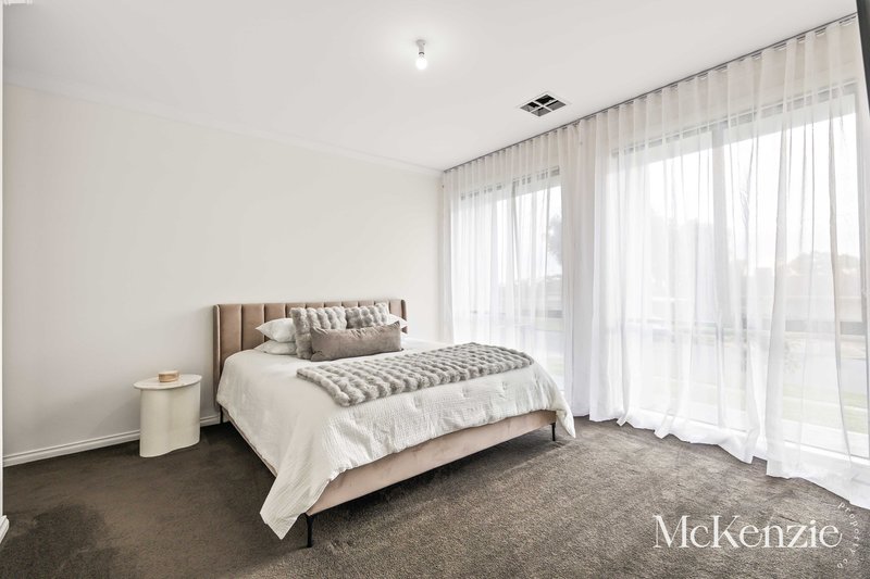 Photo - 37 Fairview Terrace, Clearview SA 5085 - Image 6