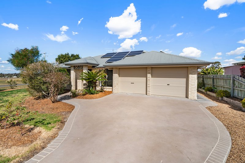 Photo - 37 Fairway Drive, Pittsworth QLD 4356 - Image 1