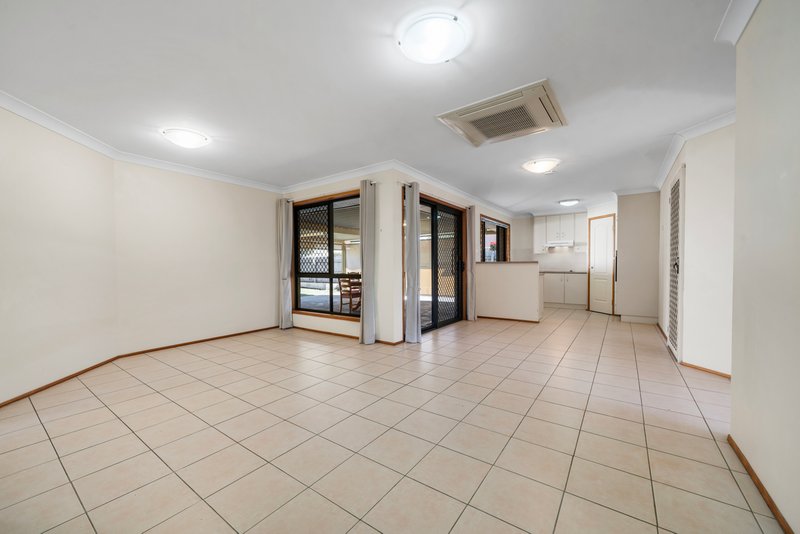 Photo - 37 Fairway Drive, Pittsworth QLD 4356 - Image 6
