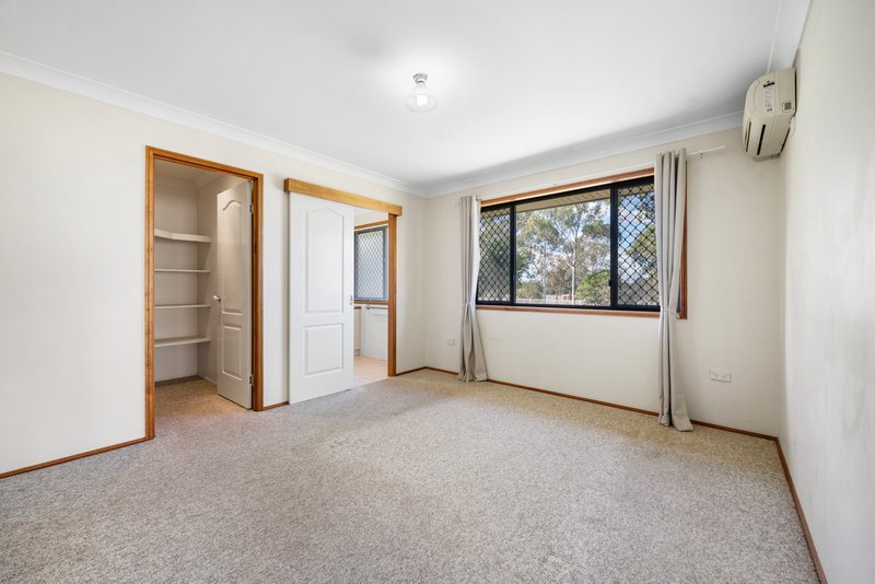 Photo - 37 Fairway Drive, Pittsworth QLD 4356 - Image 9