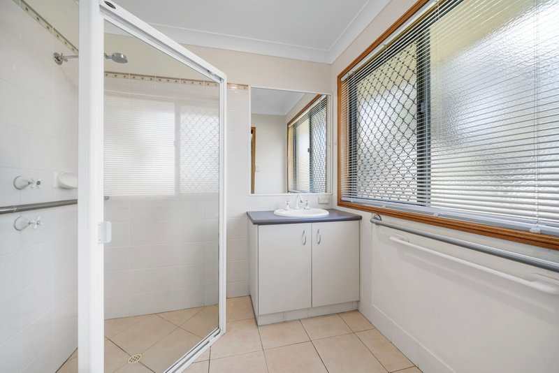 Photo - 37 Fairway Drive, Pittsworth QLD 4356 - Image 10