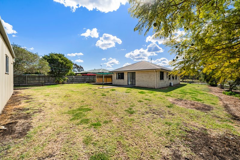 Photo - 37 Fairway Drive, Pittsworth QLD 4356 - Image 18