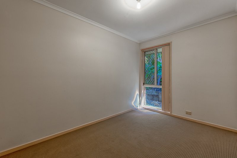 Photo - 37 Falconglen Place, Ferny Grove QLD 4055 - Image 6