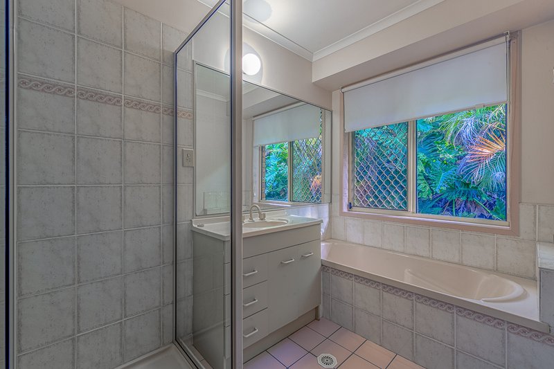 Photo - 37 Falconglen Place, Ferny Grove QLD 4055 - Image 8