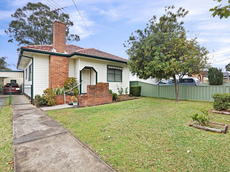 Photo - 37 Ferndell St , Chester Hill NSW 2162 - Image