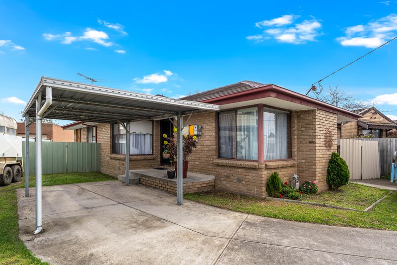 Photo - 37 Field Street, Craigieburn VIC 3064 - Image