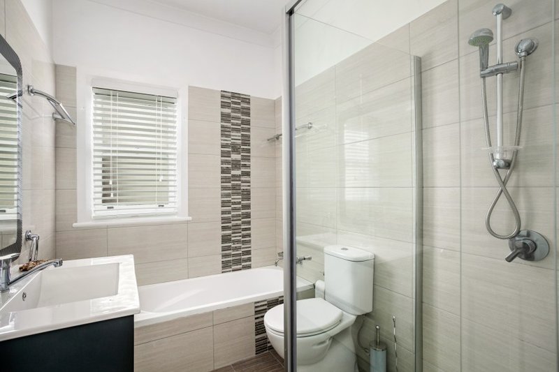 Photo - 37 Figtree Crescent, Figtree NSW 2525 - Image 3