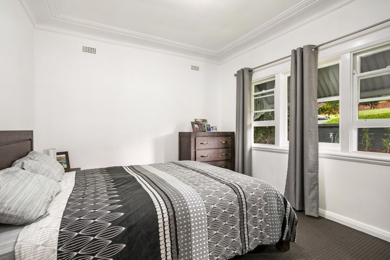 Photo - 37 Figtree Crescent, Figtree NSW 2525 - Image 4