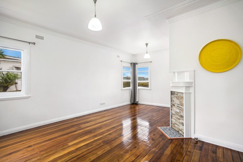 Photo - 37 Figtree Crescent, Figtree NSW 2525 - Image 5