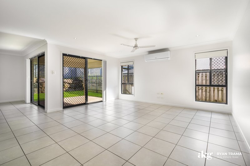 Photo - 37 Flora Terrace, Pimpama QLD 4209 - Image 6