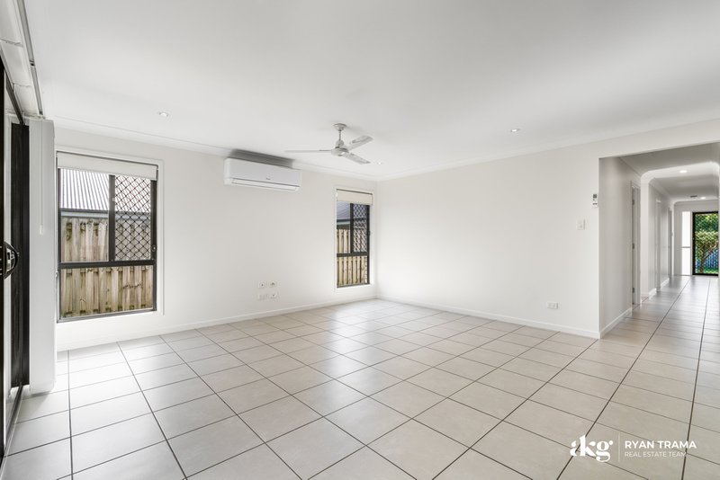 Photo - 37 Flora Terrace, Pimpama QLD 4209 - Image 7