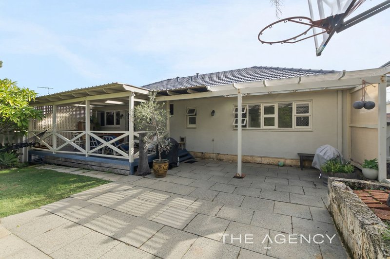 Photo - 37 Floyd Street, Trigg WA 6029 - Image 23