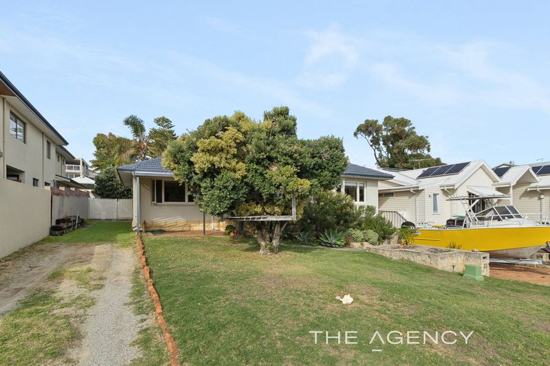 Photo - 37 Floyd Street, Trigg WA 6029 - Image 28