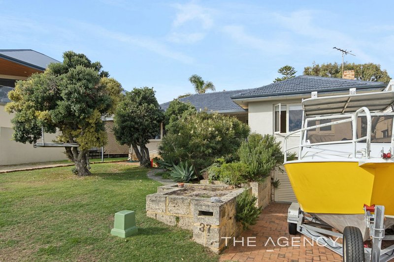 Photo - 37 Floyd Street, Trigg WA 6029 - Image 29