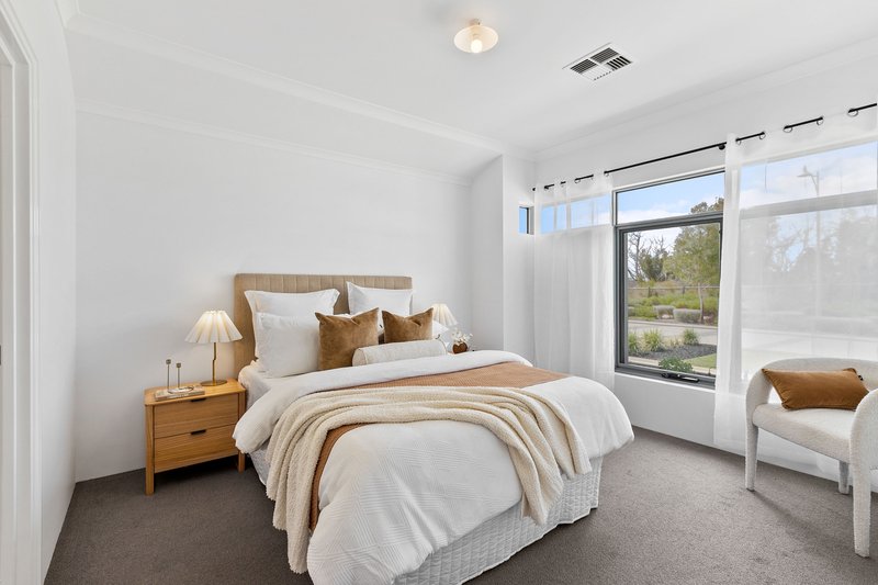 Photo - 37 Forever Boulevard, Banksia Grove WA 6031 - Image 13