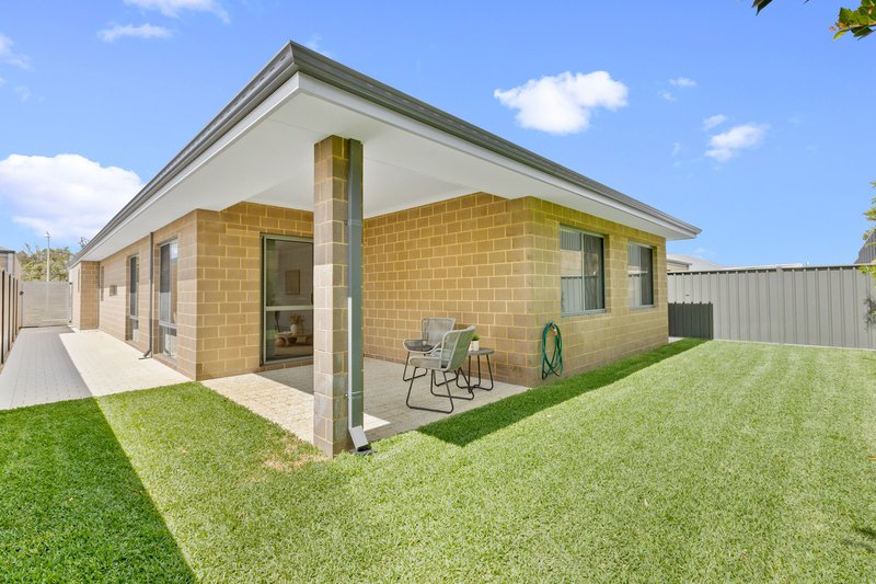 Photo - 37 Forever Boulevard, Banksia Grove WA 6031 - Image 21
