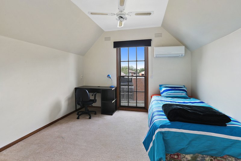 Photo - 37 Fryers Road, Highton VIC 3216 - Image 10