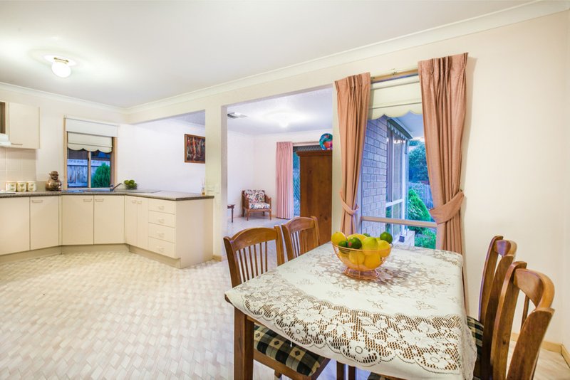 Photo - 37 Gallery Gate Road, Yallambie VIC 3085 - Image 3