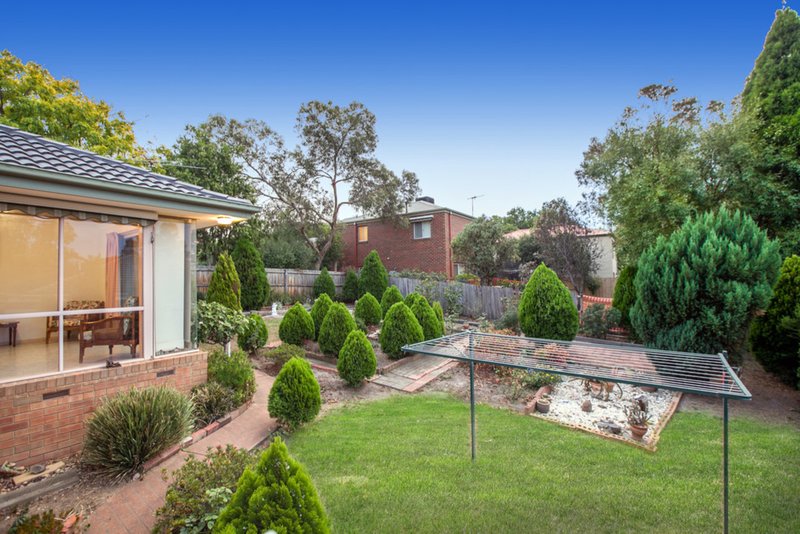 Photo - 37 Gallery Gate Road, Yallambie VIC 3085 - Image 11