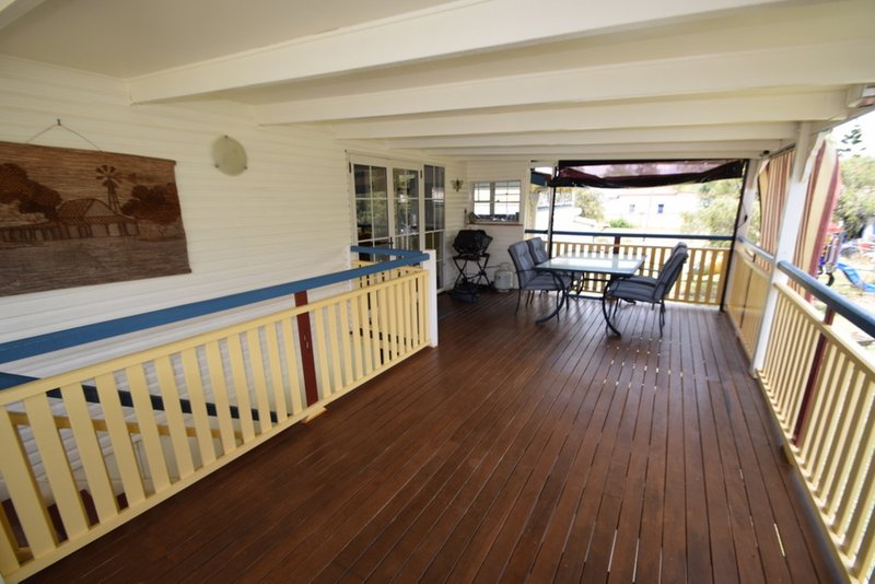 Photo - 37 Gardner Street, Toogoolawah QLD 4313 - Image 22