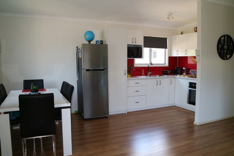 Photo - 37 Gertrude St , Redcliffe QLD 4020 - Image 2