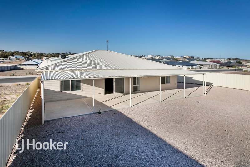 Photo - 37 Gill Street, Moonta Bay SA 5558 - Image 17