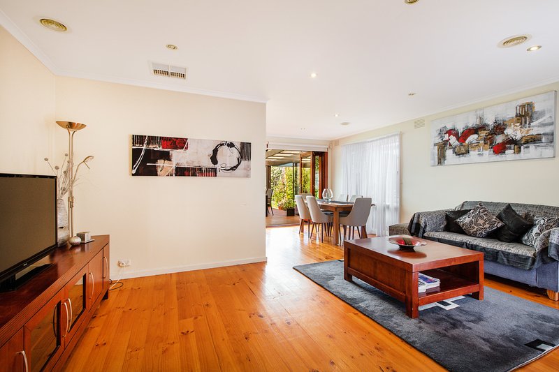 Photo - 37 Glenelg Drive, Clayton South VIC 3169 - Image 3