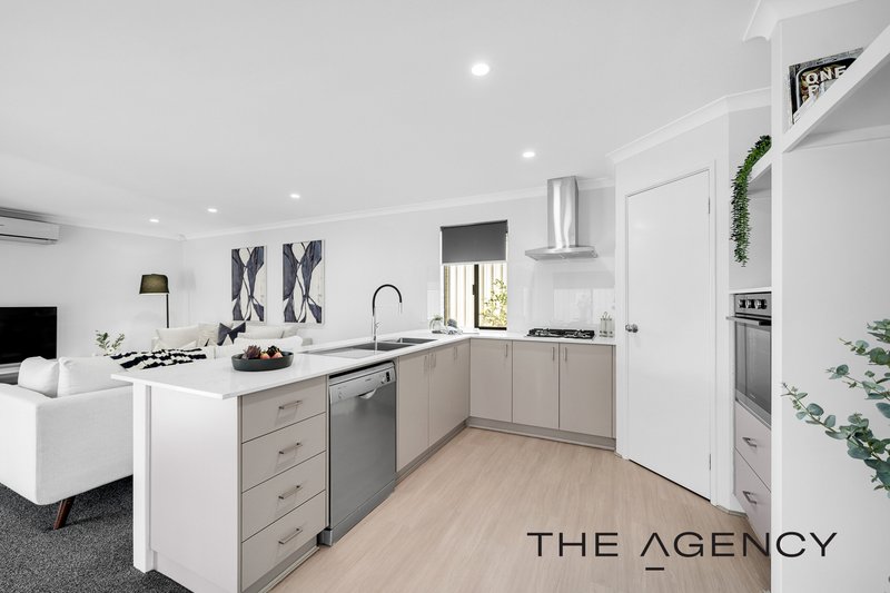 Photo - 37 Gnangara Road, Madeley WA 6065 - Image 6