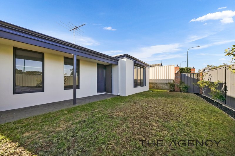 Photo - 37 Gnangara Road, Madeley WA 6065 - Image 12