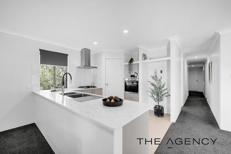 Photo - 37 Gnangara Road, Madeley WA 6065 - Image 13