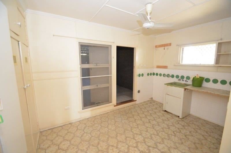 Photo - 37 Gordon Street, Labrador QLD 4215 - Image 15