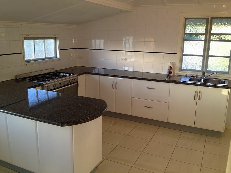 Photo - 37 Gore Street, Murgon QLD 4605 - Image 3