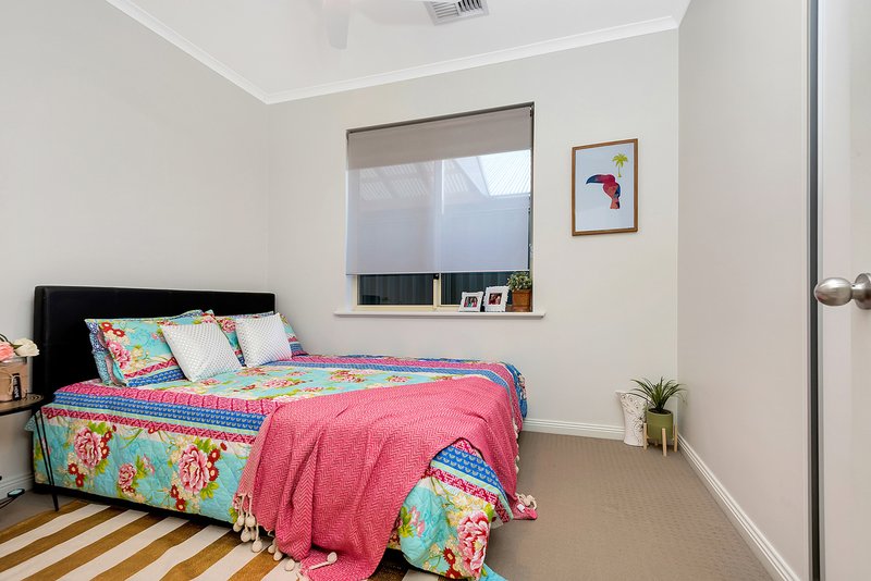 Photo - 37 Grasswren Way, Mawson Lakes SA 5095 - Image 13