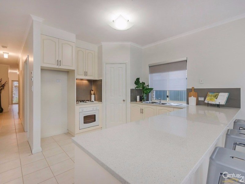 Photo - 37 Grasswren Way, Mawson Lakes SA 5095 - Image 4