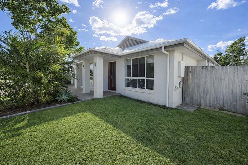 Photo - 37 Greenhaven Circuit, Narangba QLD 4504 - Image 2