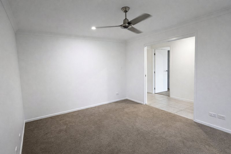 Photo - 37 Greenhaven Circuit, Narangba QLD 4504 - Image 12
