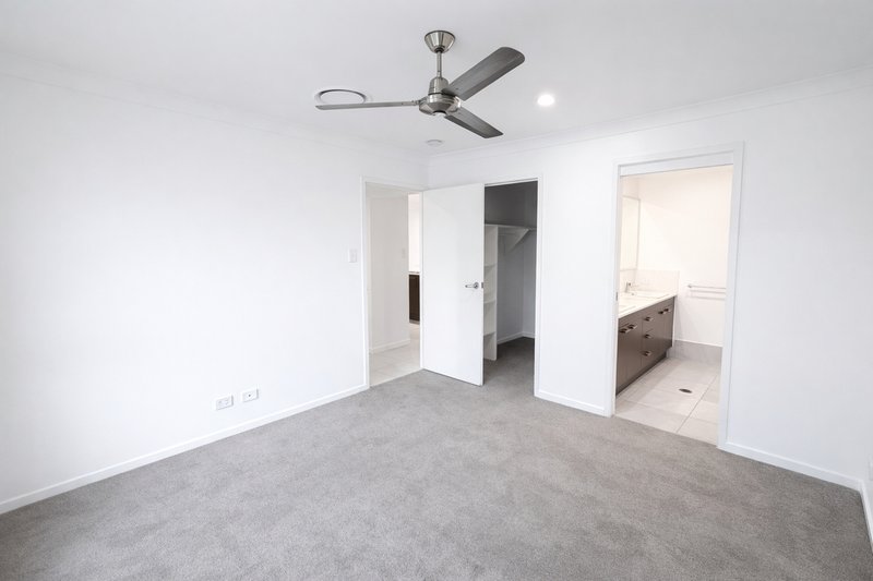 Photo - 37 Greenhaven Circuit, Narangba QLD 4504 - Image 13