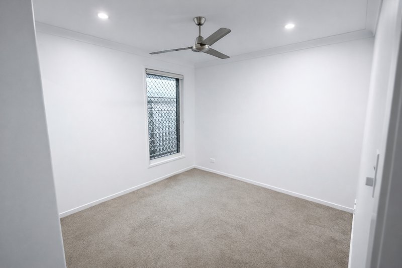 Photo - 37 Greenhaven Circuit, Narangba QLD 4504 - Image 22