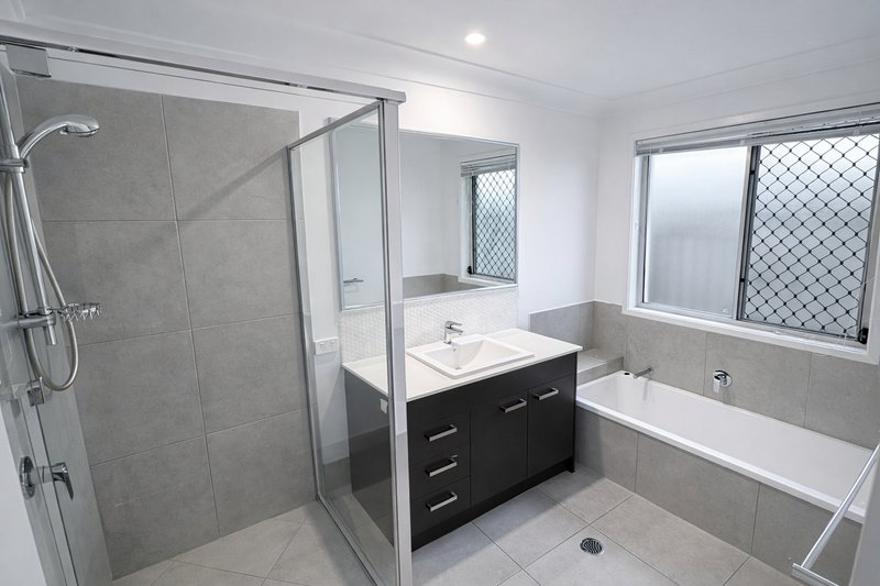 Photo - 37 Greenhaven Circuit, Narangba QLD 4504 - Image 26