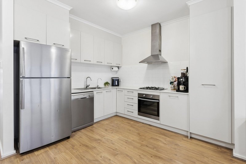 Photo - 37 Greenview Place, Blakeview SA 5114 - Image 5
